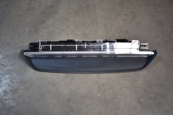 IDEALNE svjetlo STOP BMW G70 1