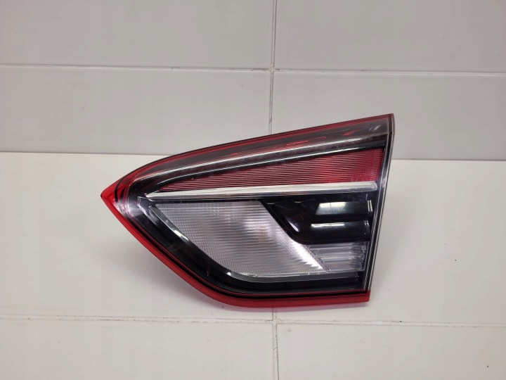 Licht hinten für die Heckklappe rechts Seite Opel Crossland X 2019 2SD.2238