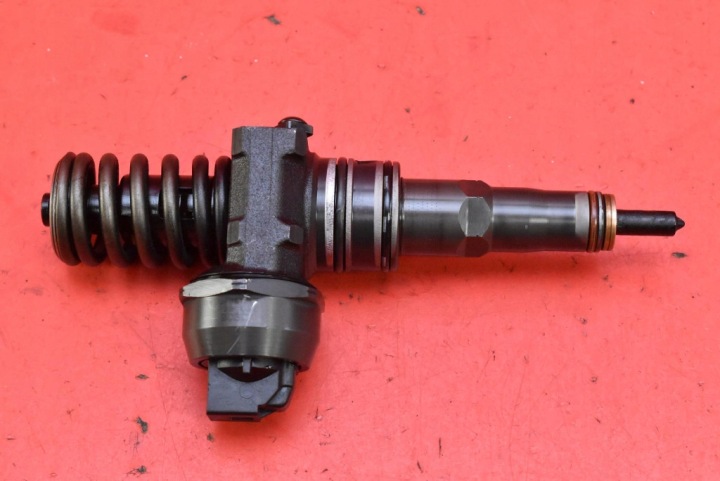 nozzle nozzle 038130073AG 0414720215 VW PASSAT B5 1.9 TDI 101 KM 00-05