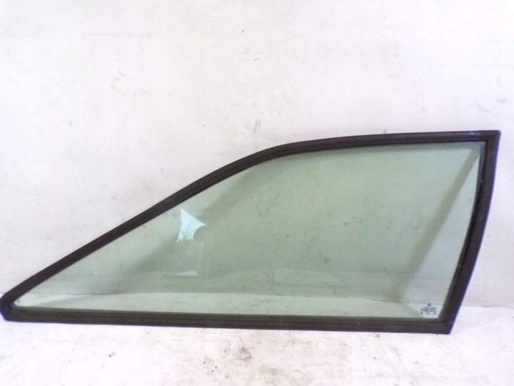 FENSTER Karoserie hinten rechts VOLKSWAGEN SCIROCCO 2 II Z USZCELKA (K2)