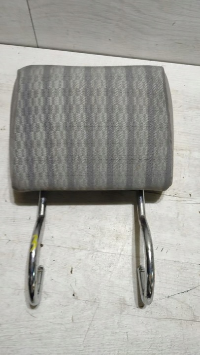 Zaglowek kanapy far Mercedes w124