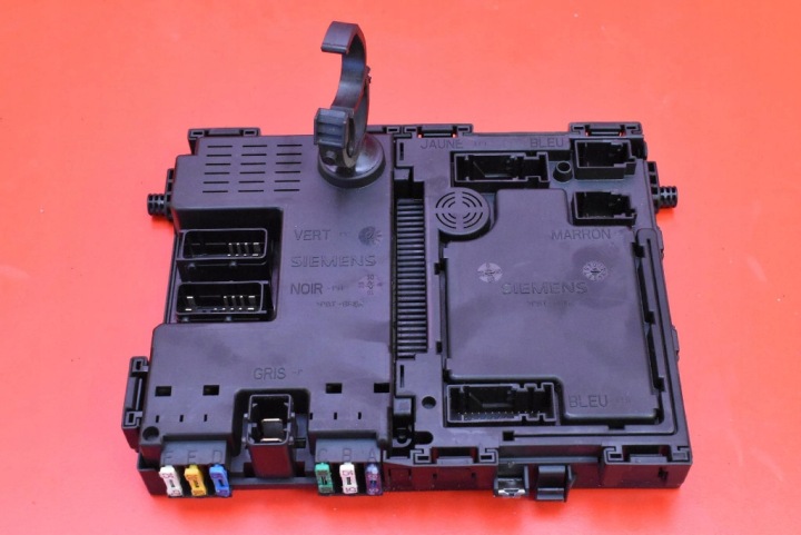 Kasten der Sicherungen BSI 9626460880 PEUGEOT 206 1 und 1.6 8V 90 KM 98-03
