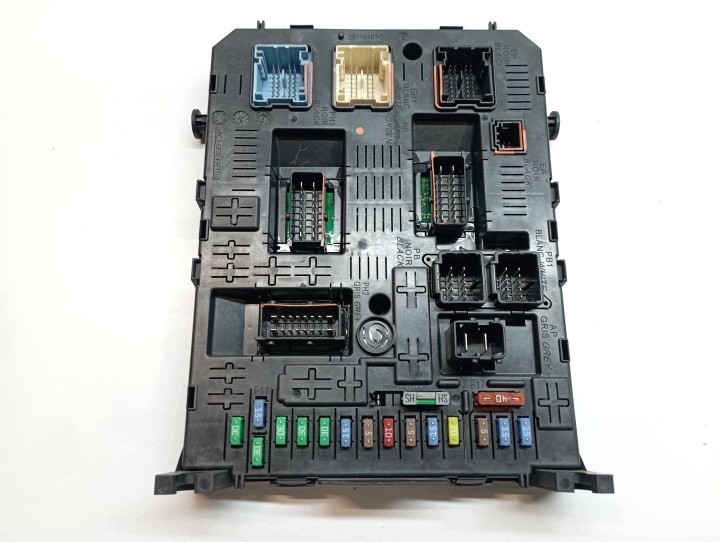 boîte BSI 966405878002 K01 Peugeot 308 et (2007-2014)