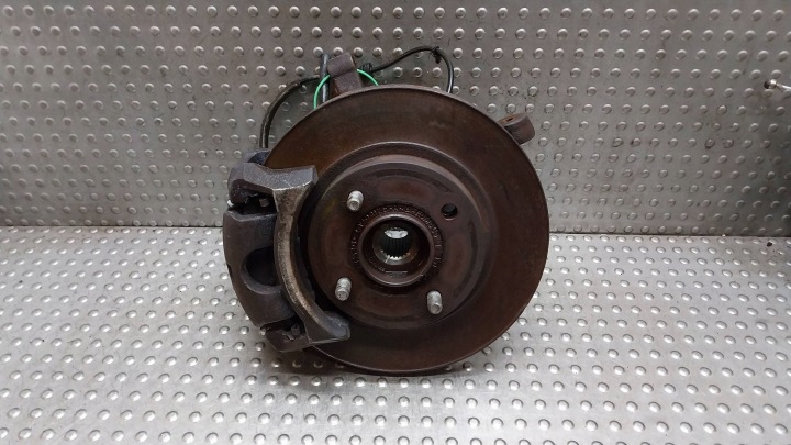 Mozzo FUSELLO sinistra Anteriore 8V51-3K171-AF/BE FORD FIESTA MK6 MK7