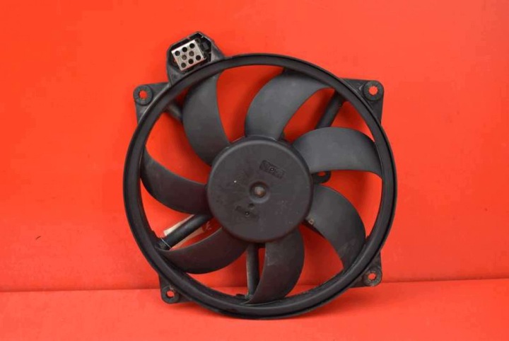 ventilátor 214810028R RENAULT MEGANE 3 III 1.6 16V 110 KM 08-14