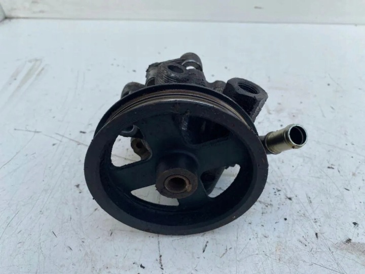 Power steering TOYOTA COROLLA Verso (_E12_) 022 2.0L diesel 85kW 7