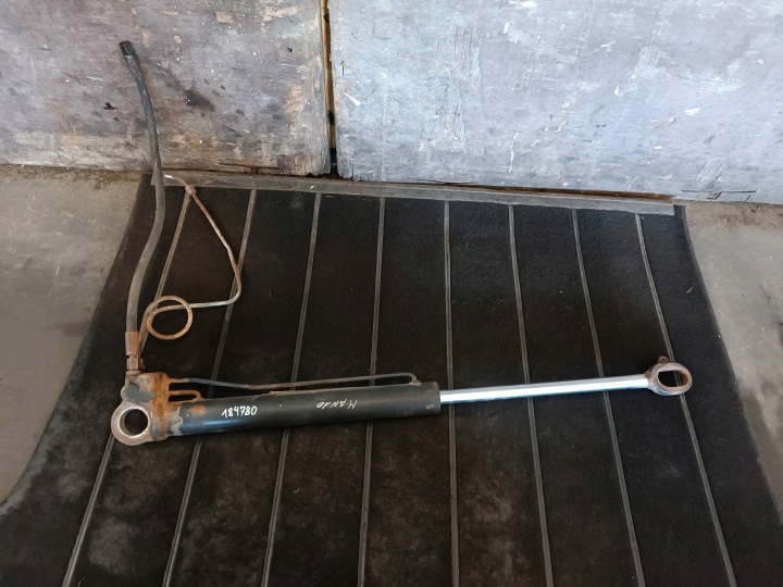 PISTONI PORTELLONE Alzacristallo WYWROTU cabina MAN F2000 FE