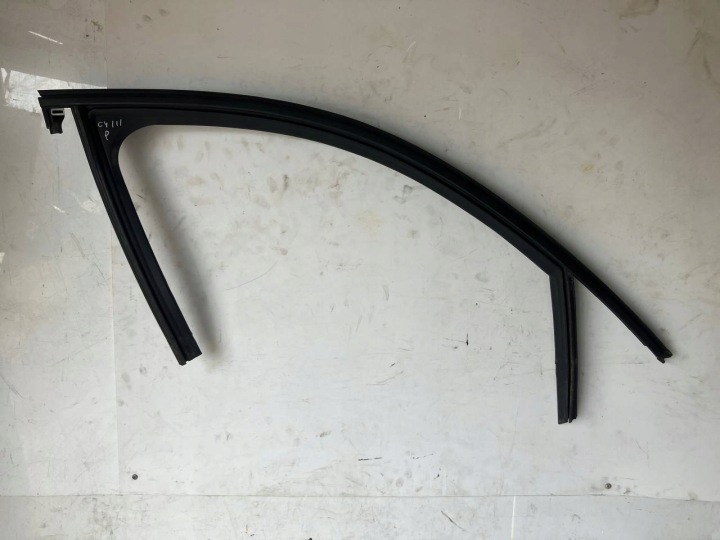 Châssis Joint Supérieure Portière Droite Avant CITROEN C4 III 9833078780