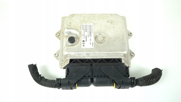 Ordinateur FIAT DOBLO 2 II 1.3 JTD OPEL COMBO D 1.3 CDTI 55260725 MJD 8F3.D4