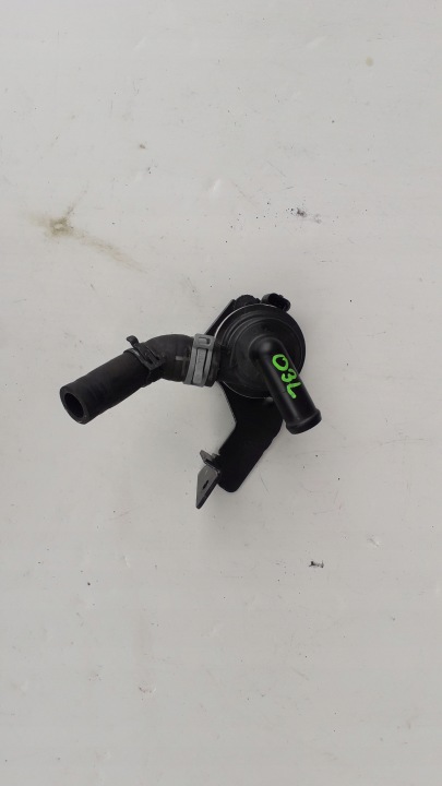 VW AUDI ZUSÄTZLICHE WASSERPUMPE 03L965561A