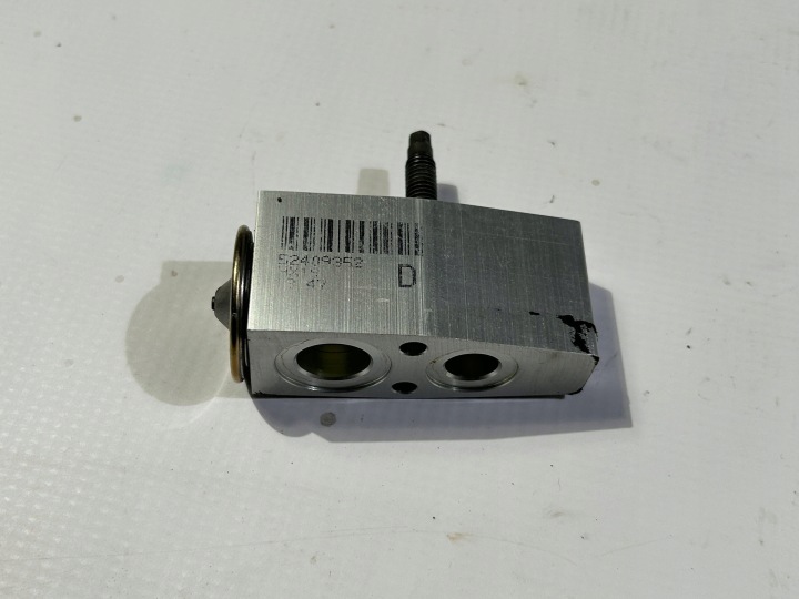 VALVOLA rozprezny CLIMATIZZATORE ARIA CONDIZIONATA AChevrolet Corvette C6 2005r