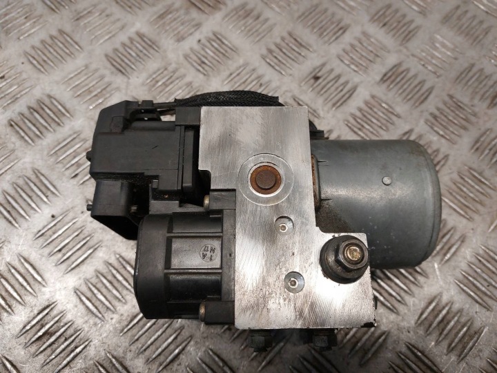 Pumpe Bedienteil ABS KIA SORENTO und 2.5 CRDI 58910-3E310