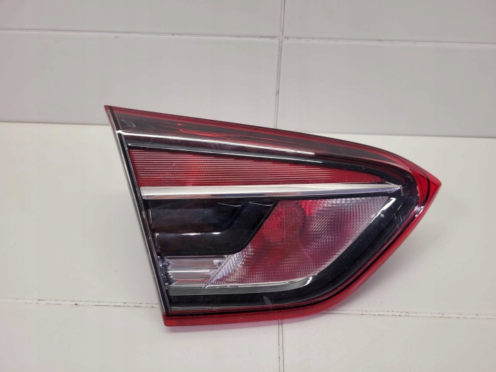 Licht hinten für die Heckklappe links Seite Opel Crossland X 2019 39137527