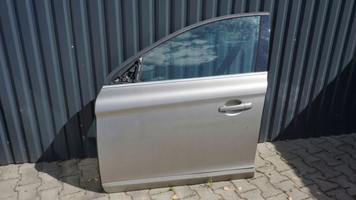 VOLVO XC60 - elsö ajtó bal eleje 484