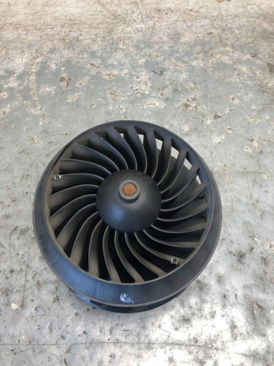 heating fan MERCEDES W213 KOMBI 0130309004