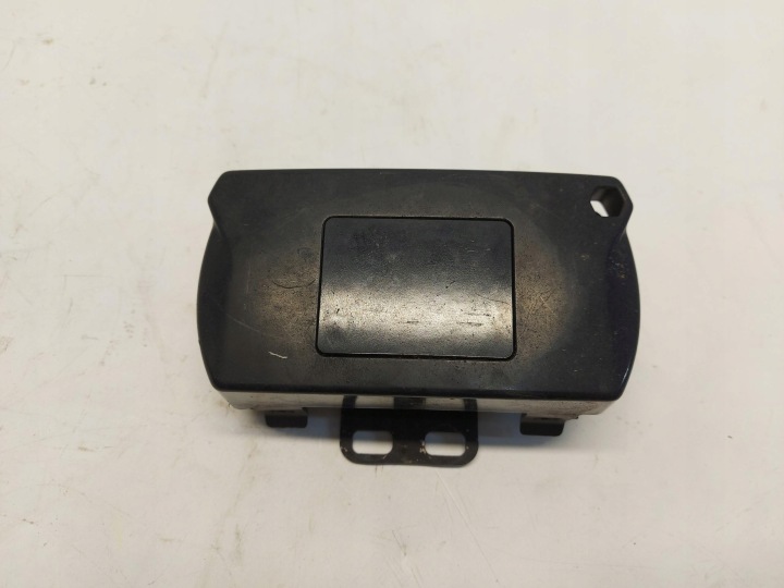 BMW G05 X5 3.0d 2019r RADAR SENSOR 6898188