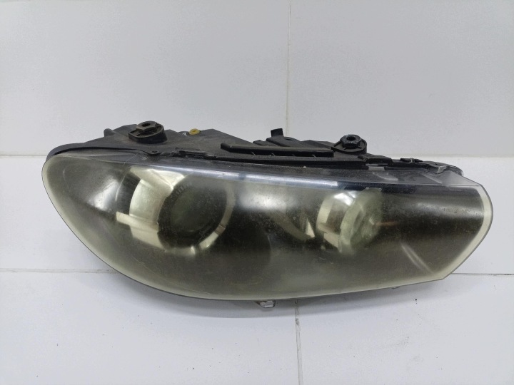 light front Volkswagen Scirocco 3 2009 1K8941032E