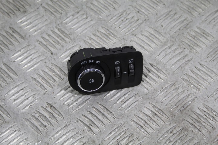 INTERRUPTEUR LUMIÈRES OPEL GRANDLAND X 17018960