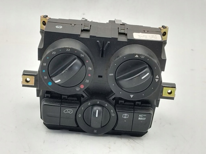 Mercedes Vito W639 control panel air conditioning devices of the air conditioning AC A6394461328KZ