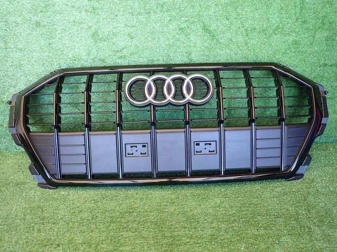 AUDI Q3 83A S-LINE 18- GRIGLIA 83A853651E