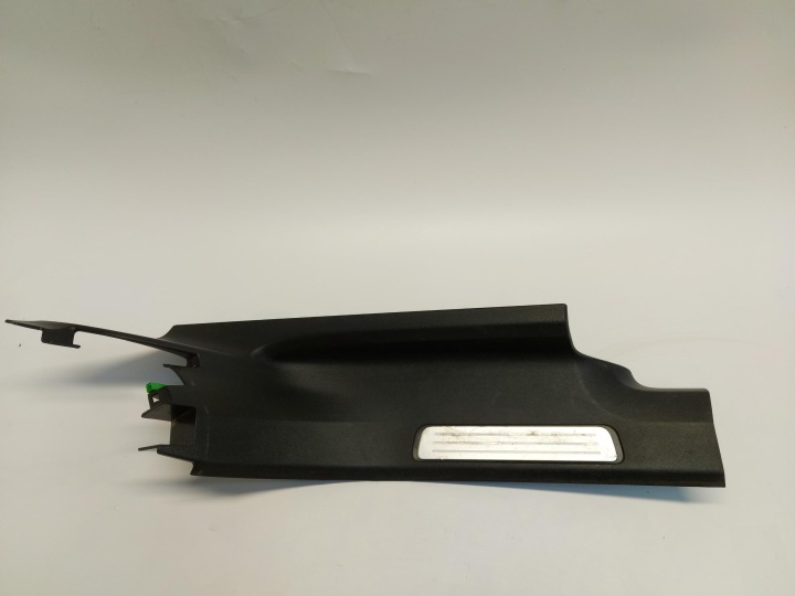 Volvo XC90 II LIFT B5 2021 plastyk cover of the threshold right rear part rear 32244313