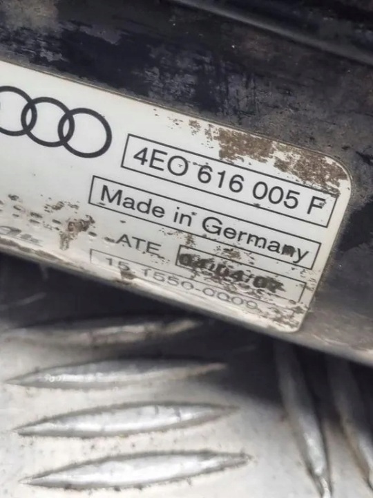AUDI suspension compressor 4E0616005F 3.7L gasoline 206kW 2004 6