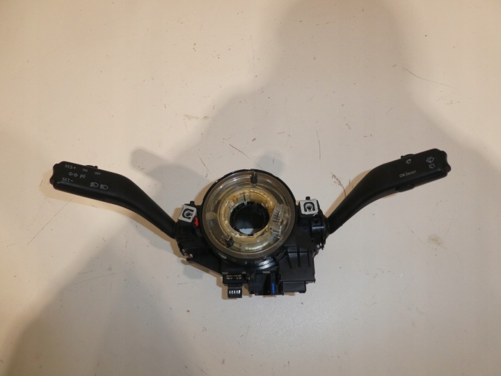 steering wheel levers and controls ring VW GOLF V 1K0953513A