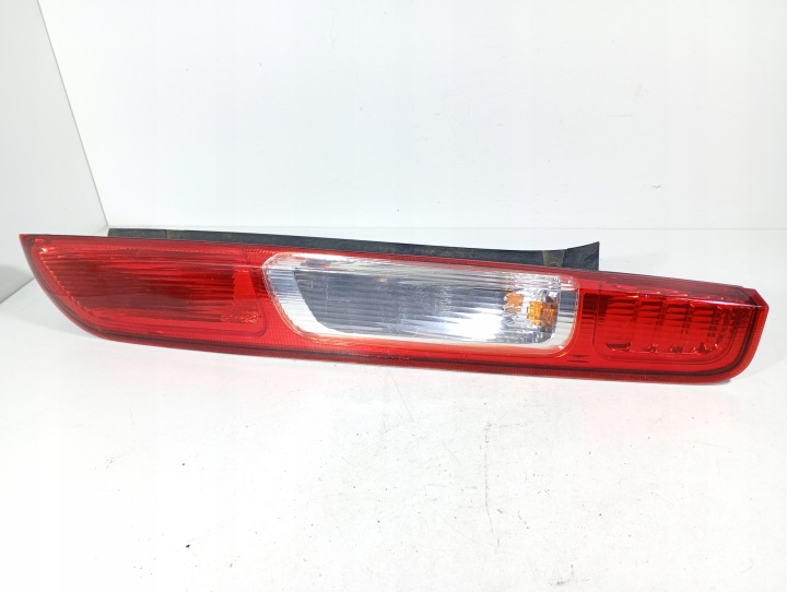 FORD FOCUS MK2 KOMBI 04-11 Licht rechts hinten heck OE 4M51-13404-A