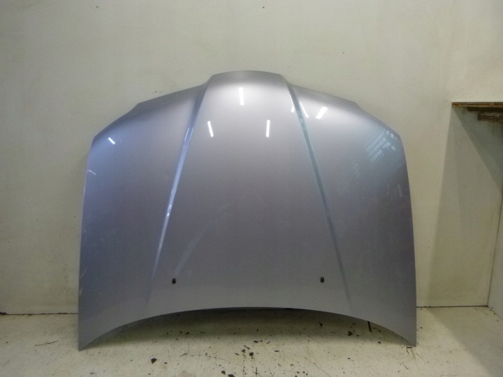 kapota Mitsubishi Outlander A31 2001 – 2006 SREBNA