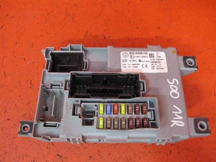 FIAT 500 1.2 169A4000 modul riadiaca jednotka Skrinka poistiek 00518996150