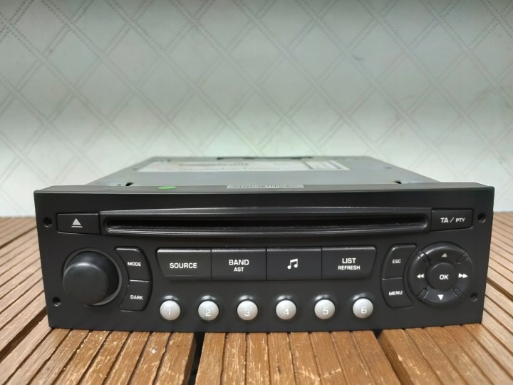 CITROEN C5 III 08-16 FABRYCZNE RADIO CD 96669681 OE