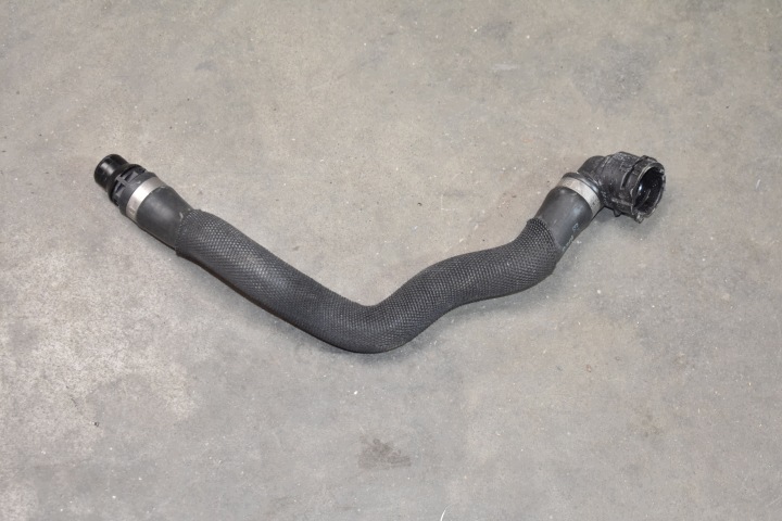 IDEALNY tubo flessibile Tubazione d’acqua AMG MERCEDES W206 1