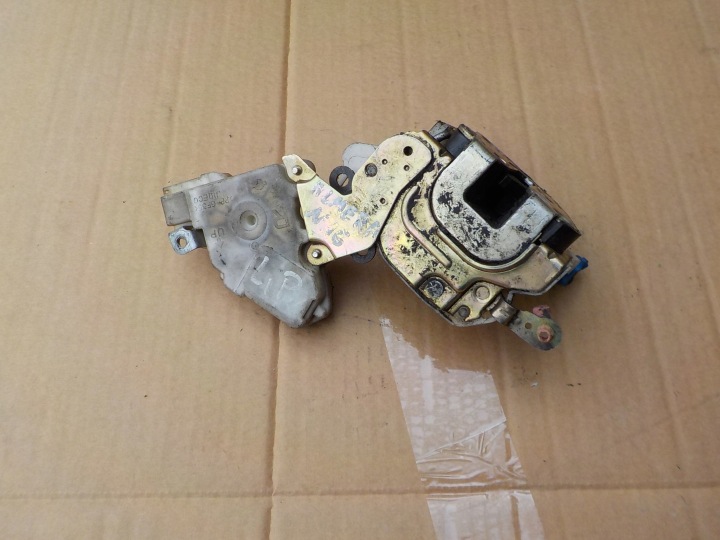 de la Serrure Gauche Avant nissan almera n16 2004r