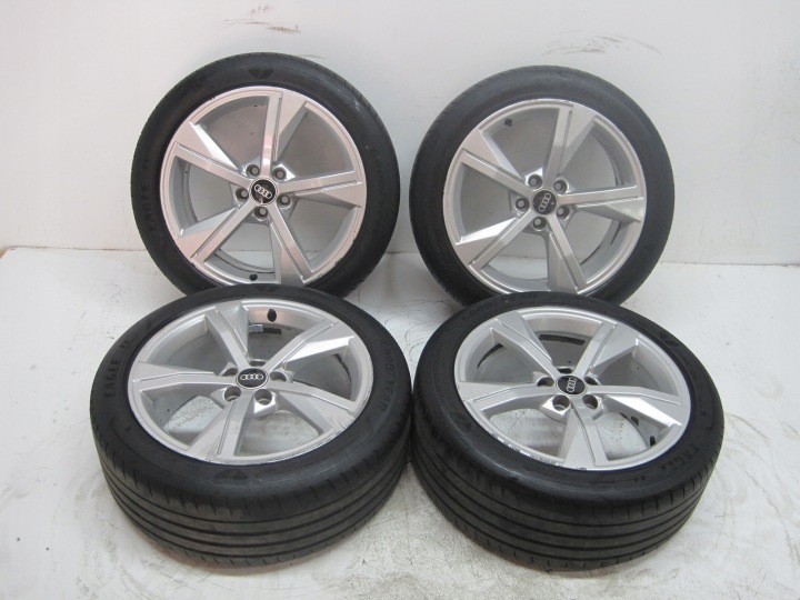 Kolesá disky Gumy AUDI A1 82A 20r R17 -RYSY