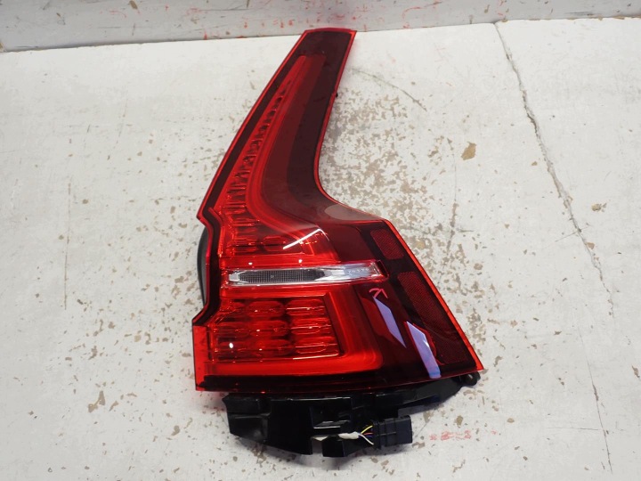 Feux phare Arrière Arrière Droit VOLVO V60 II 2018- 32291359