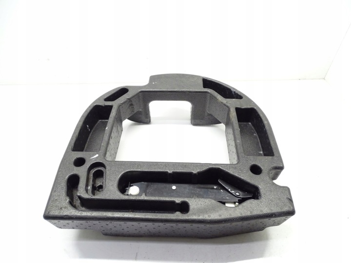 polystirene boot floor well wheels LEWAREKA VW POLO 6R 6C0012115 6R0011031H