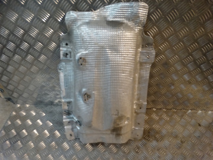 IDEAL COPERTURA GREMBIALINA TERMICZNA MASERATI LEVANTE 1