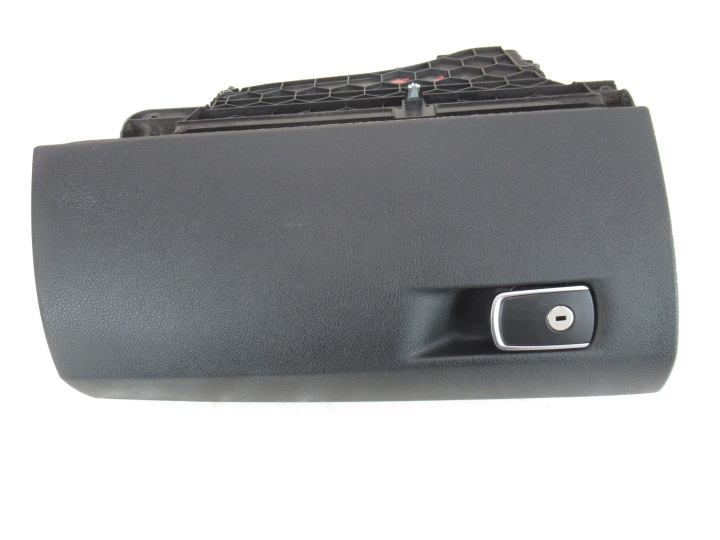 handschuhfach rechts des beifahrers BMW F30 F31 F32 F34 F36 EUROPA