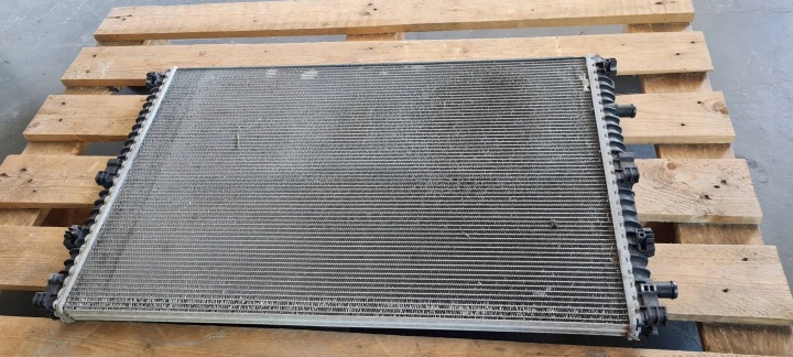 A6 C8 4K vízhütö PLYNU 2.0 TDI 4M0145804AA ORG A7 4K