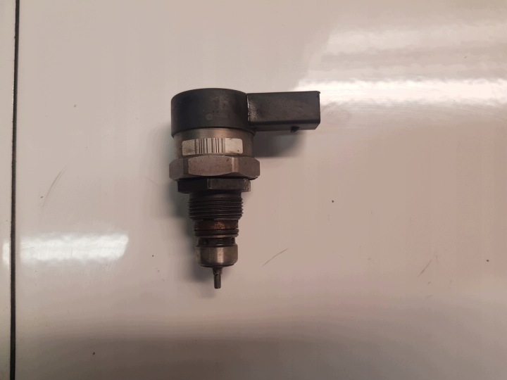 MERCEDES W203 W211 2.2CDI 2.2 CDI 646 snímač paliva A6110780449