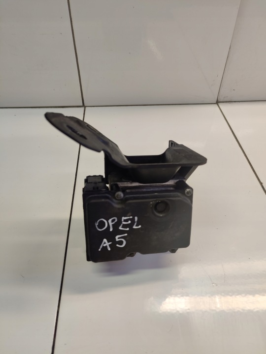 OPEL CORSA D 1.3CDTI Pompe ABS 0265231537 13236012