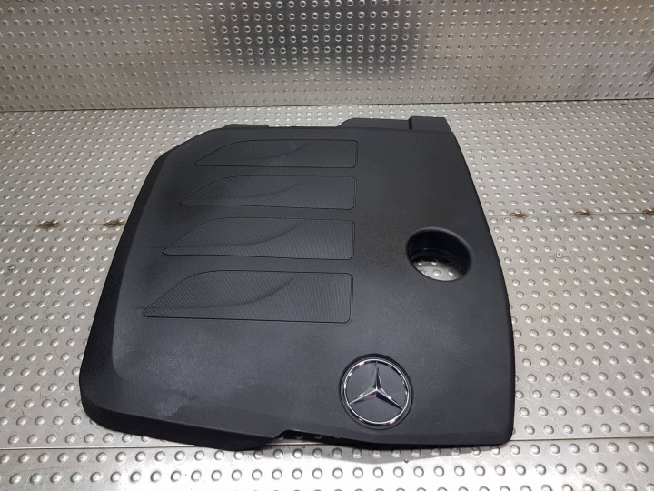 Coperchio copertura GREMBIALINA Motore superiore A2640102400 MERCEDES W205 W213 W253 W238 264