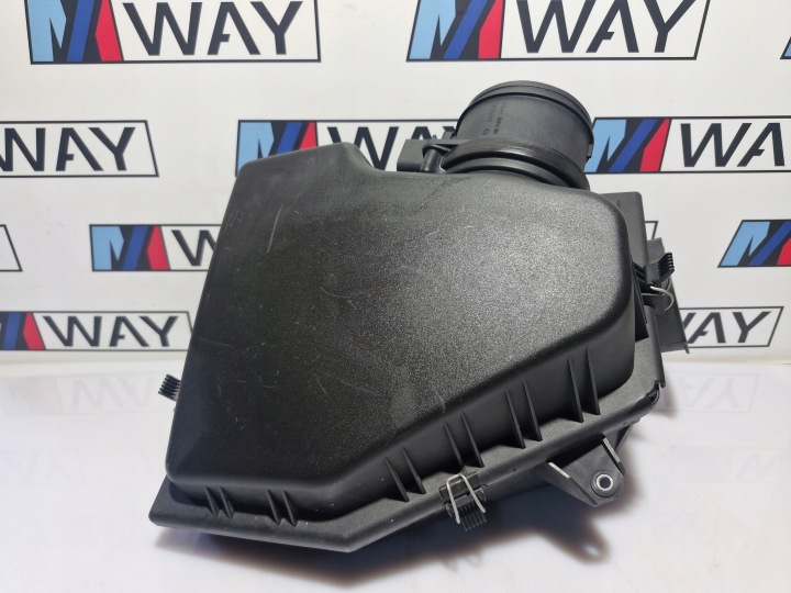 BMW E60 E61 E63 E64 cover of a filter, air 7792416 7805415