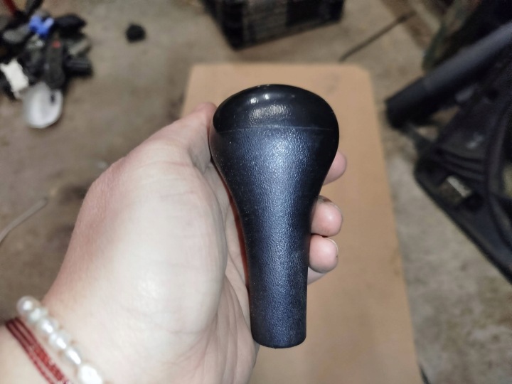 Gear shift knob Ford Focus 7