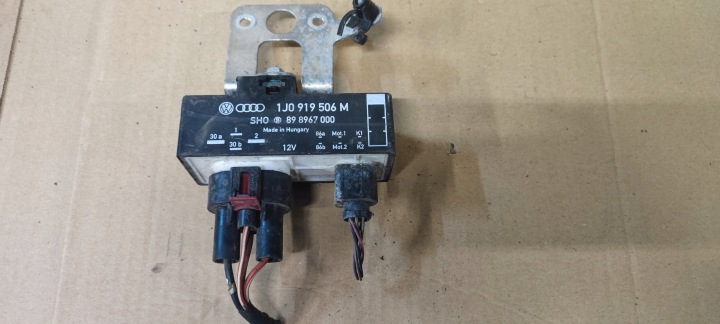 VW POLO V 6R 09-14r. modul Bedienteil WENTYLATOROW + WTYCZKI 506M