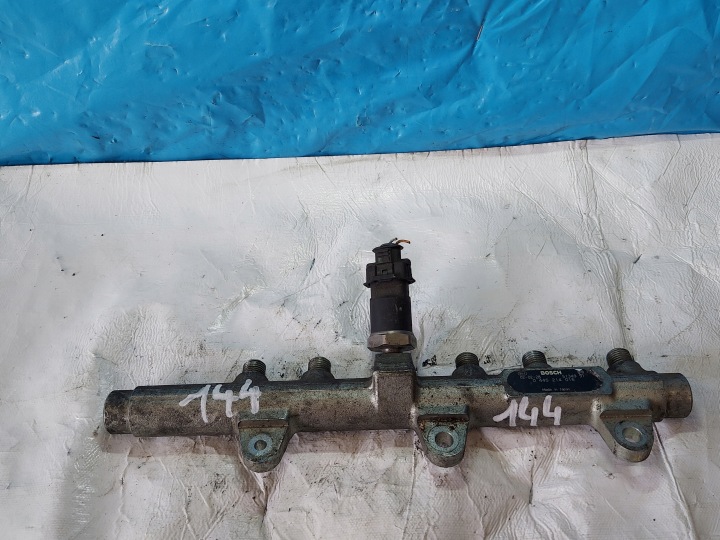 Rampe injection FIAT STILO 1.9 JTD 0445214016