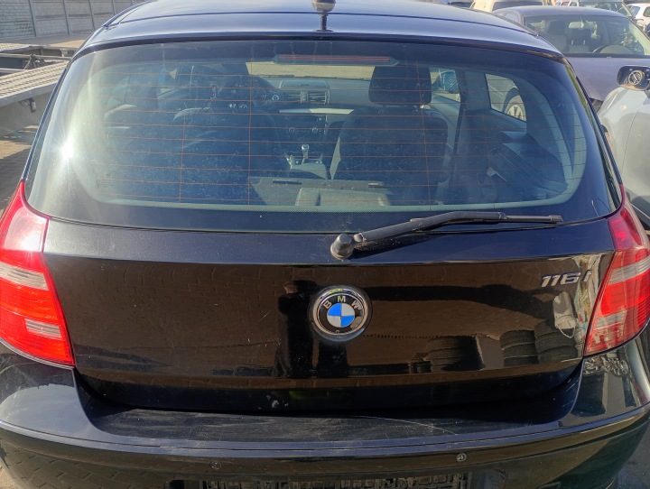 heckklappe kofferraumdeckel Kofferraum hinten heck BMW 1 und E81 07-11 kod lakieru 475