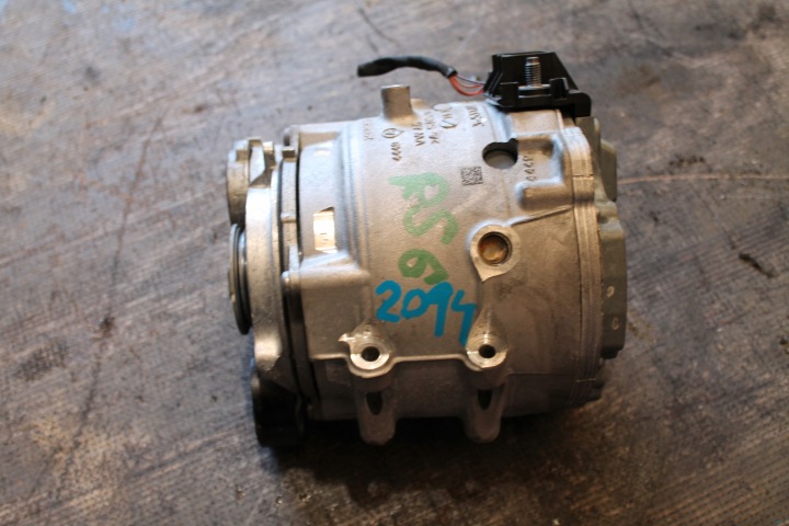2094. Alternateur AUDI RS6 RS7 RSQ8 4N1903028B