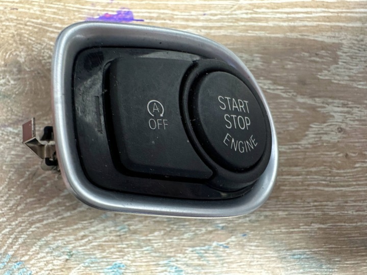 tlačítko Start-Stop BMW X1 F48 F49 9289135