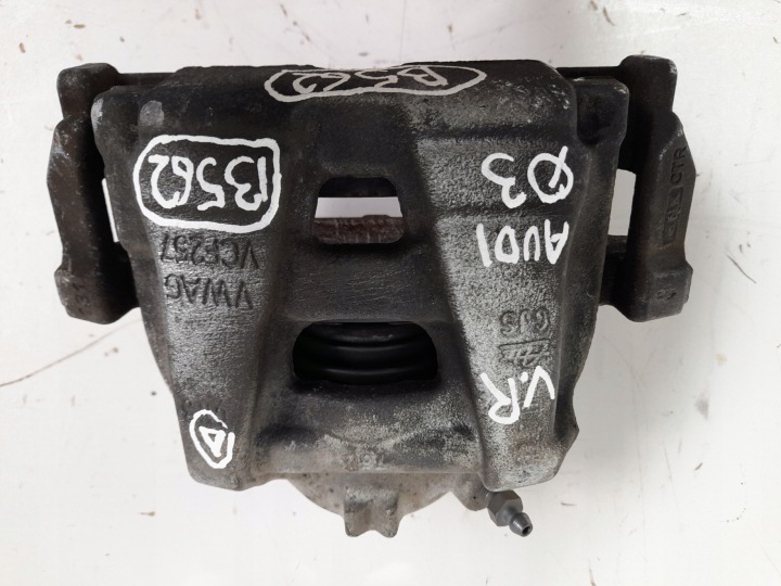 VW TIGUAN AUDI Q3 Bremssattel Bremse Sattel Brems- rechts vorne VCF257